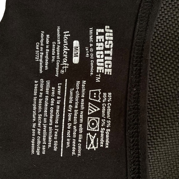 Justice League Vintage Batgirl Tee - Picture 10 of 11